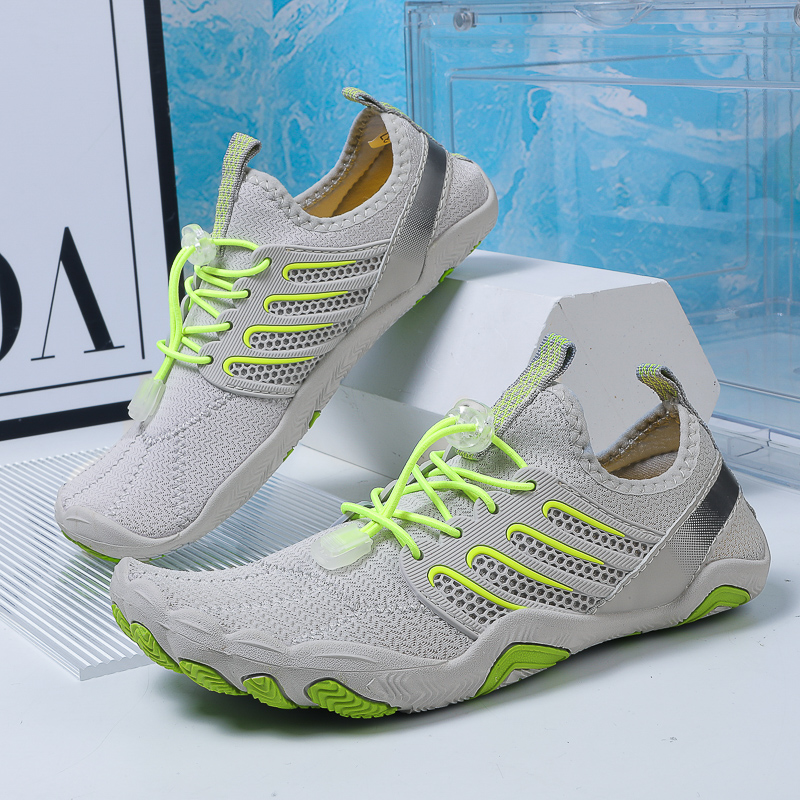 New Men Water Shoes Aqua Shoes - Fishing Boat Trailer avaliação e preço